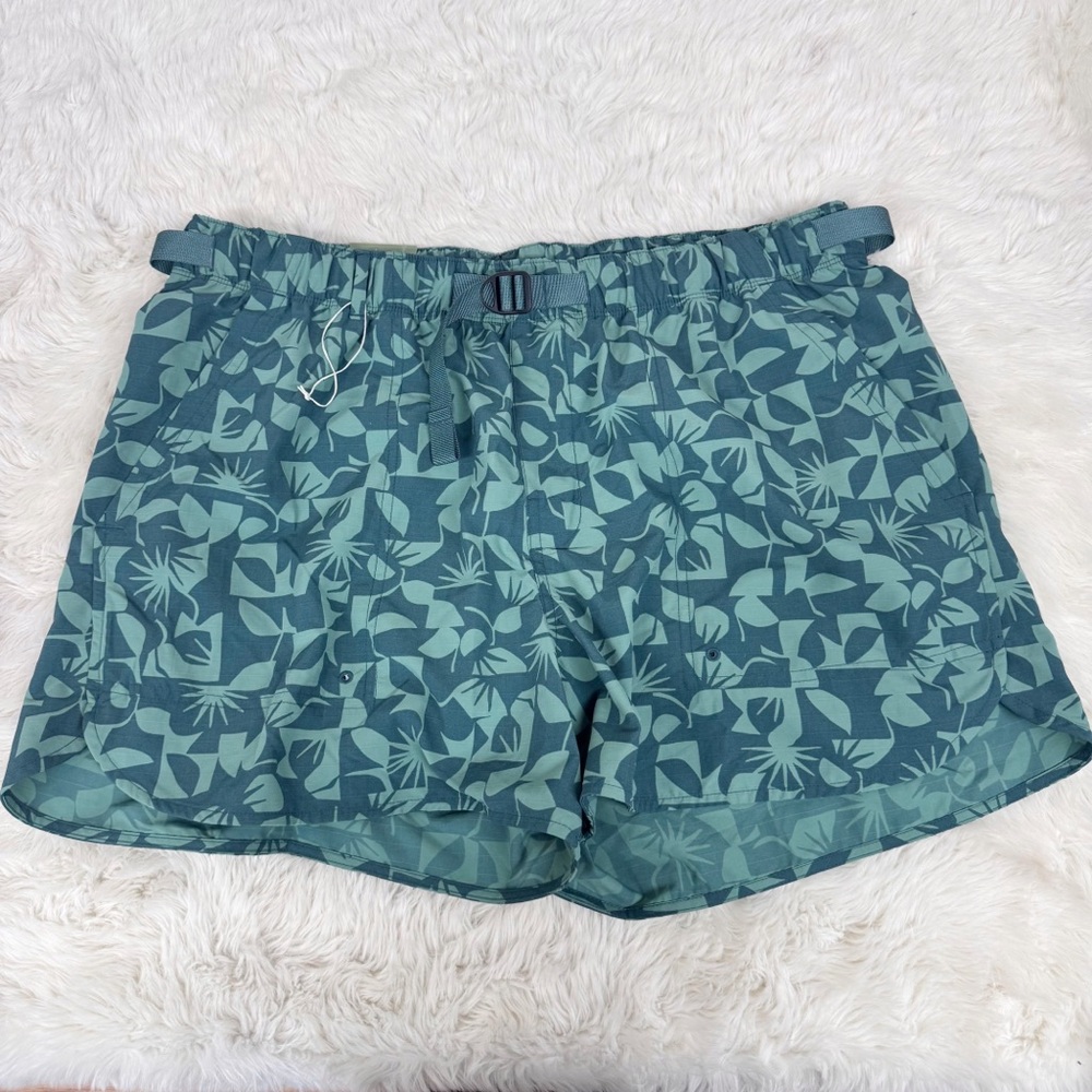 REI Green Patterned Athletic Shorts